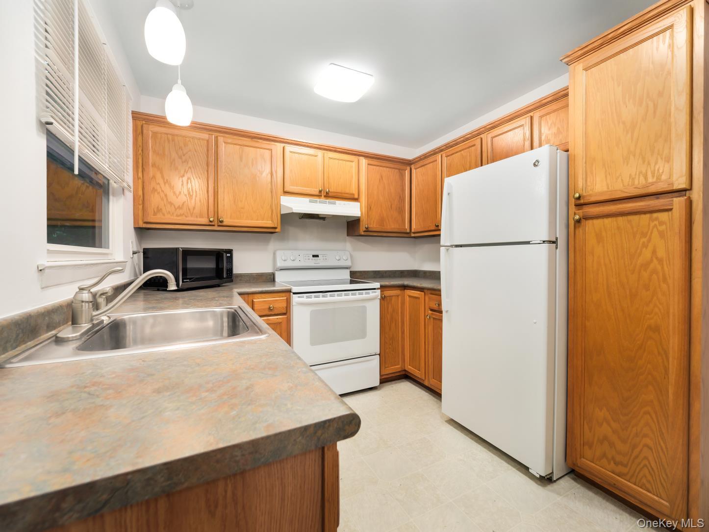 337 Sierra Vista Lane – For Sale photo 9