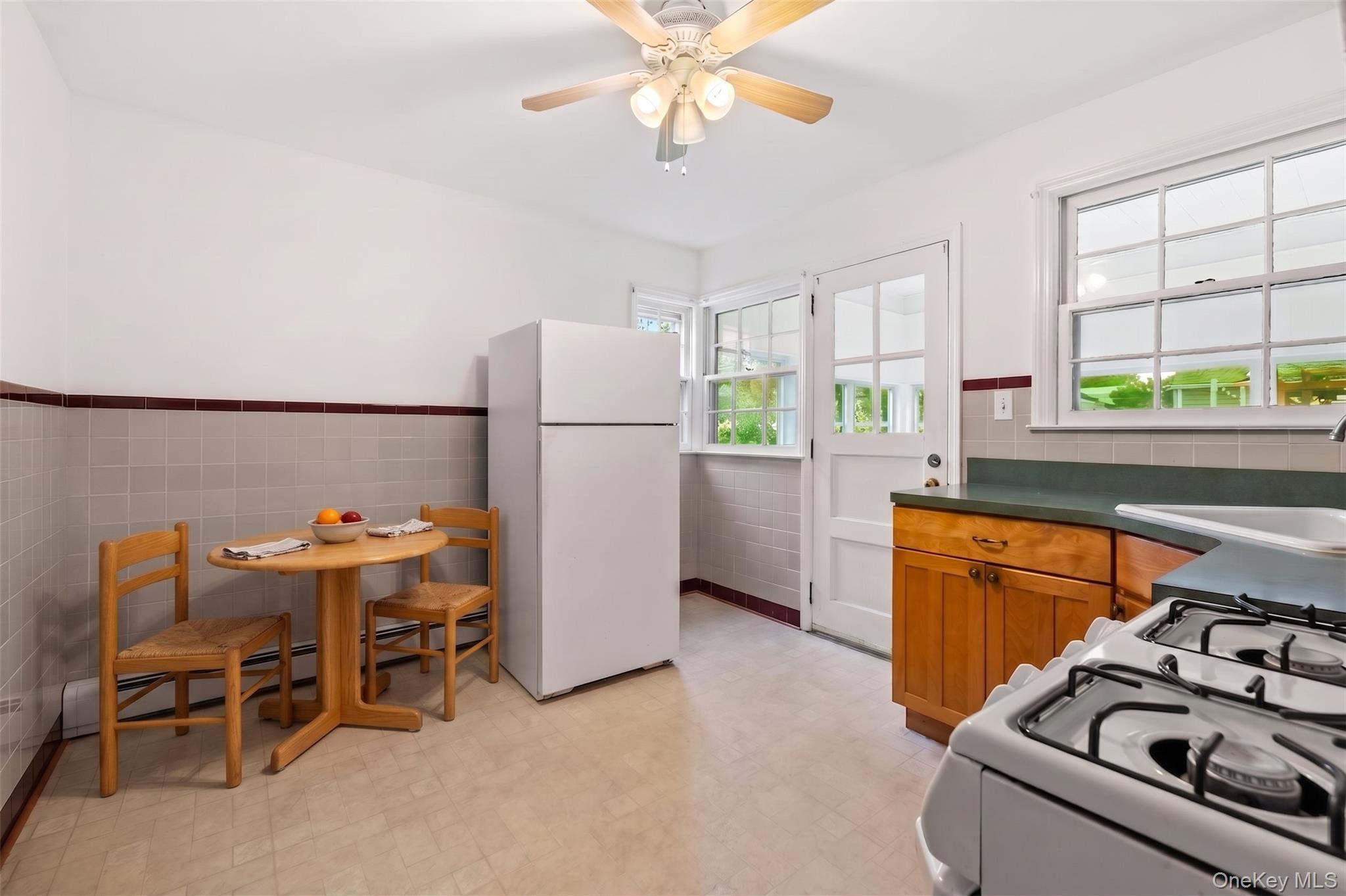 12 Benjamin Avenue – For Sale photo 4