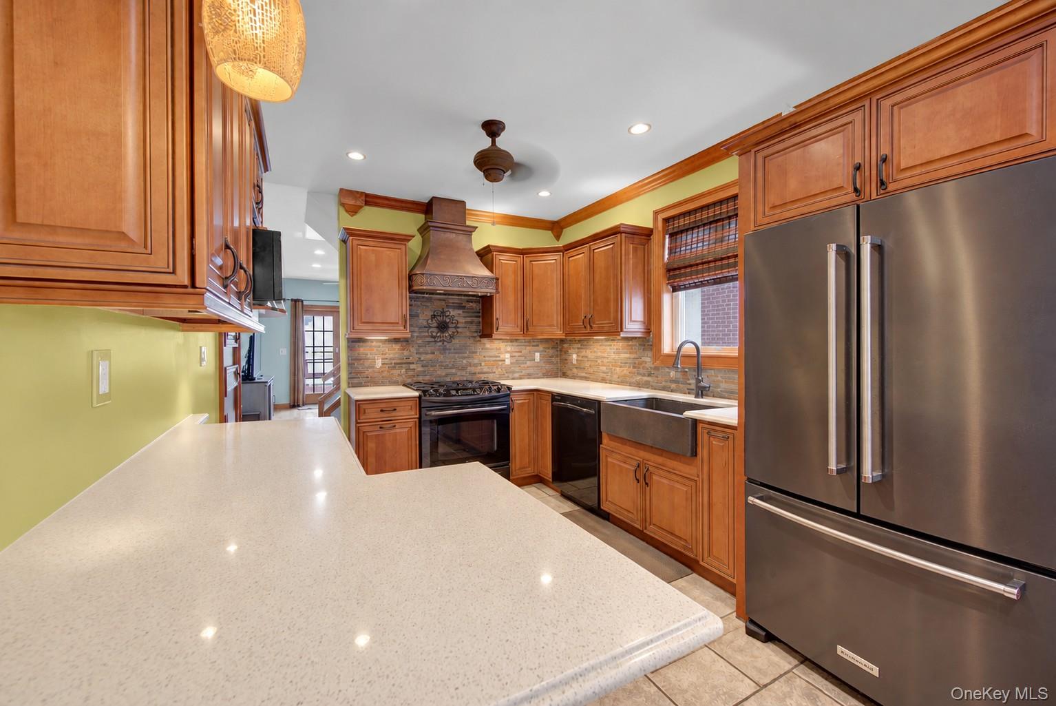 138-33 62nd Road – For Sale photo 6