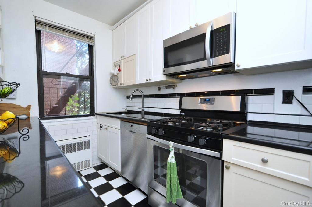 142 Garth Road, Unit 1C photo 12