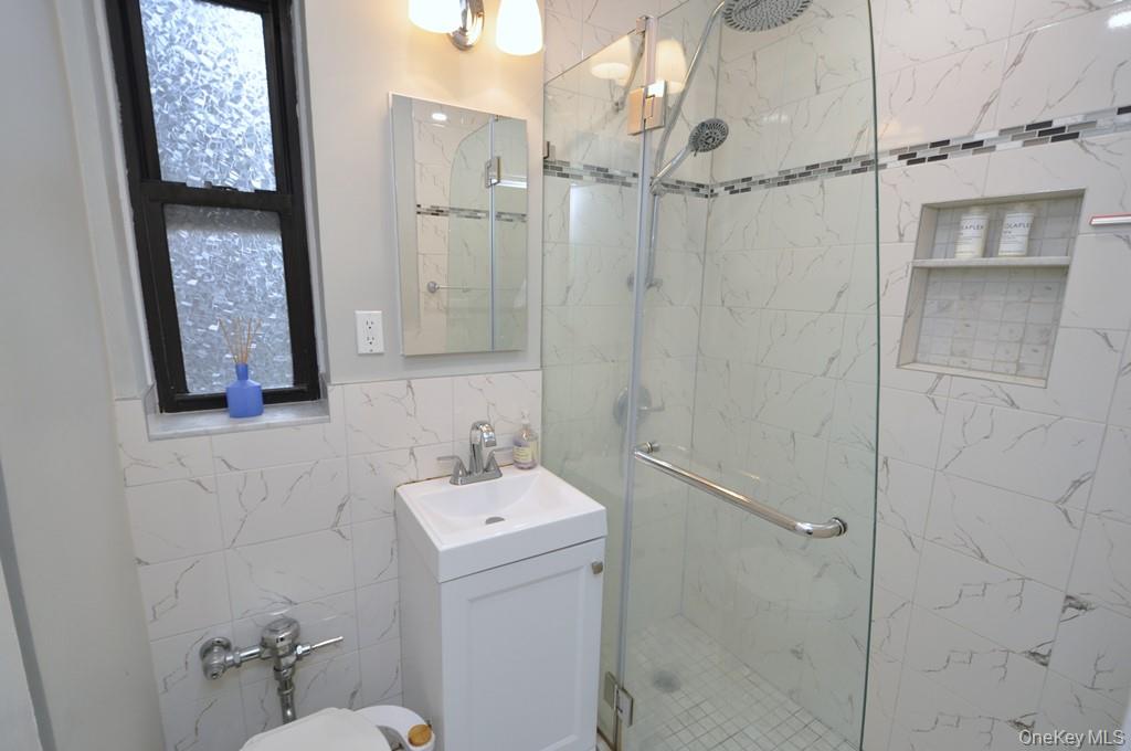 142 Garth Road, Unit 1C photo 23