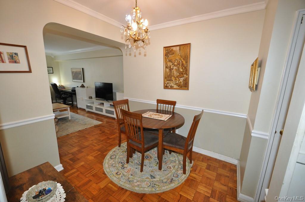 142 Garth Road, Unit 1C photo 15