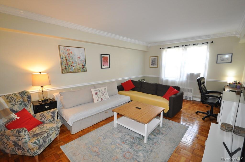 142 Garth Road, Unit 1C