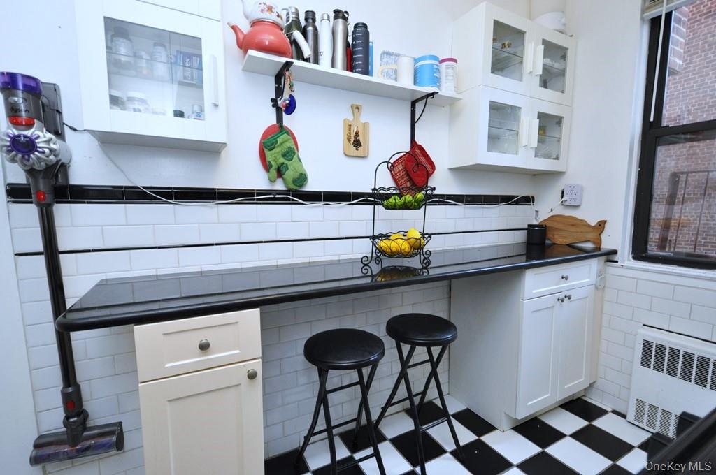 142 Garth Road, Unit 1C photo 9