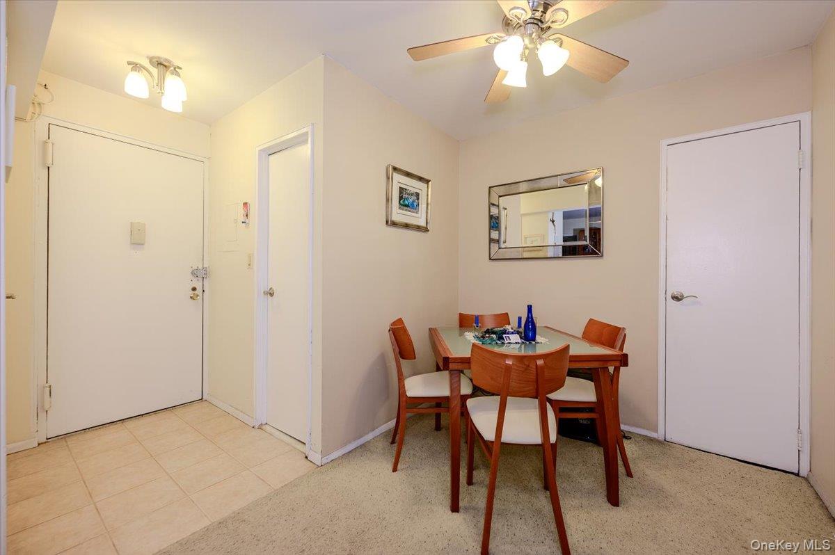 740 E Broadway, Unit 4G photo 6
