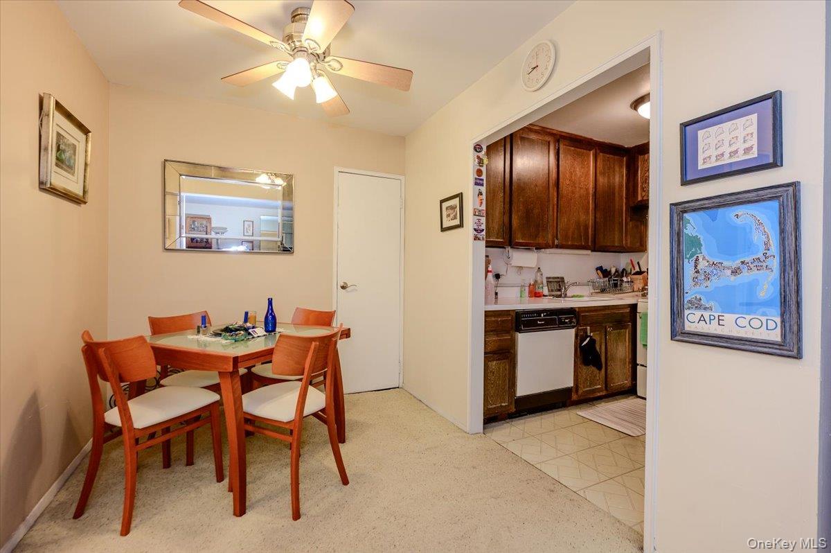 740 E Broadway, Unit 4G photo 7