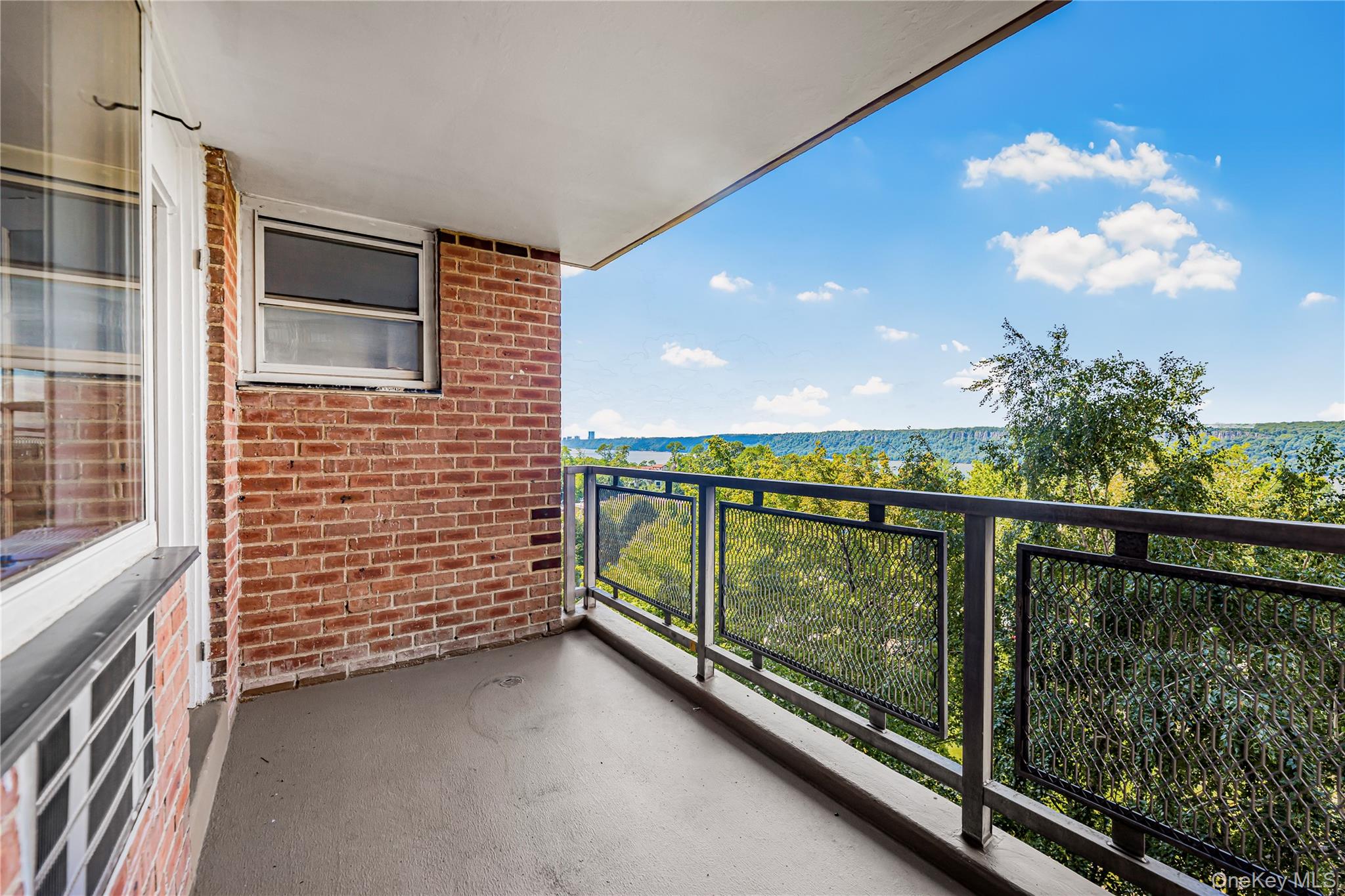 5800 Arlington Avenue, Unit 7L photo 7