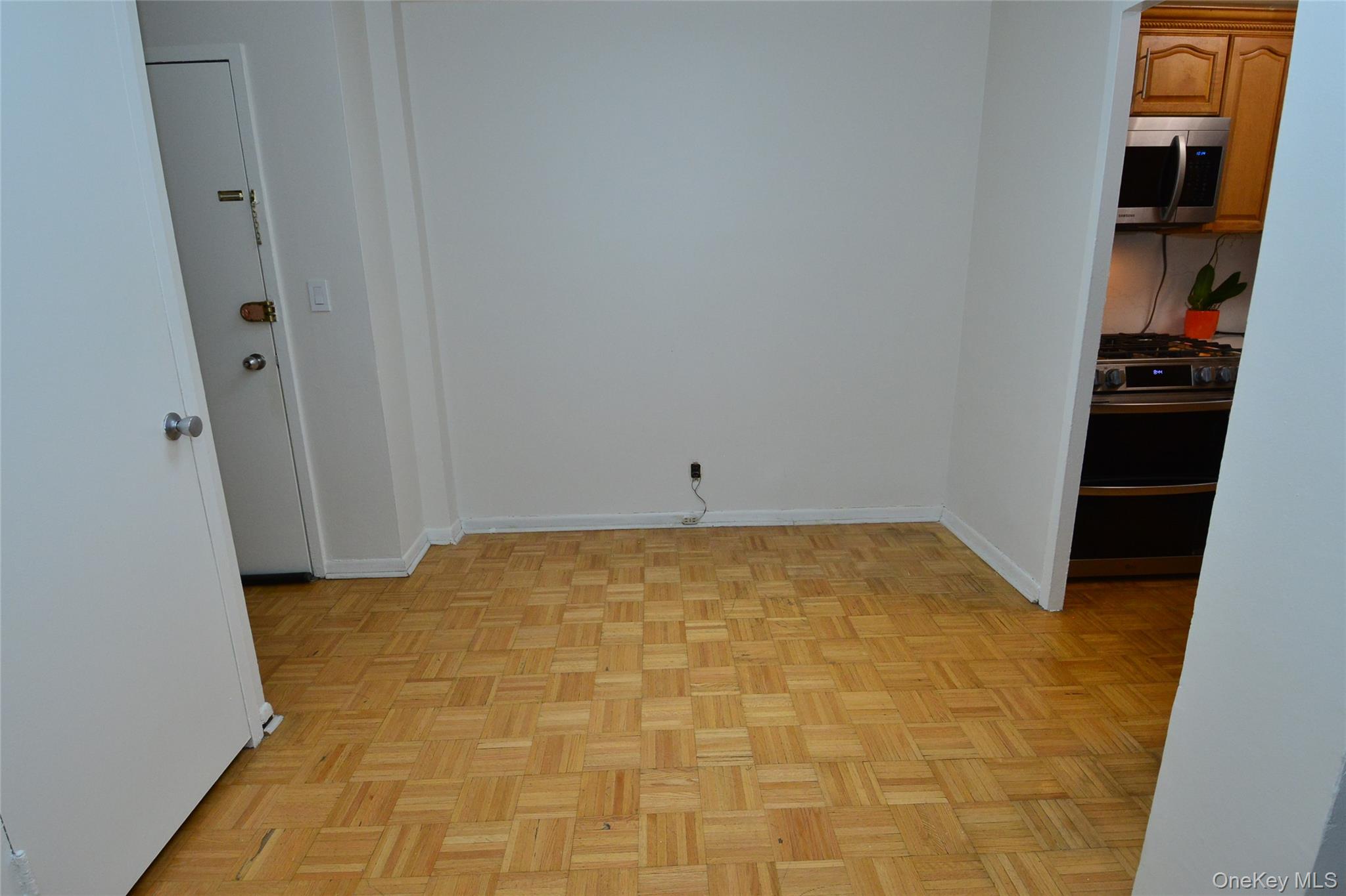 171 Pearsall Drive, Unit 1G photo 6