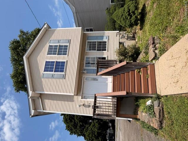366 Washington Street – For Sale