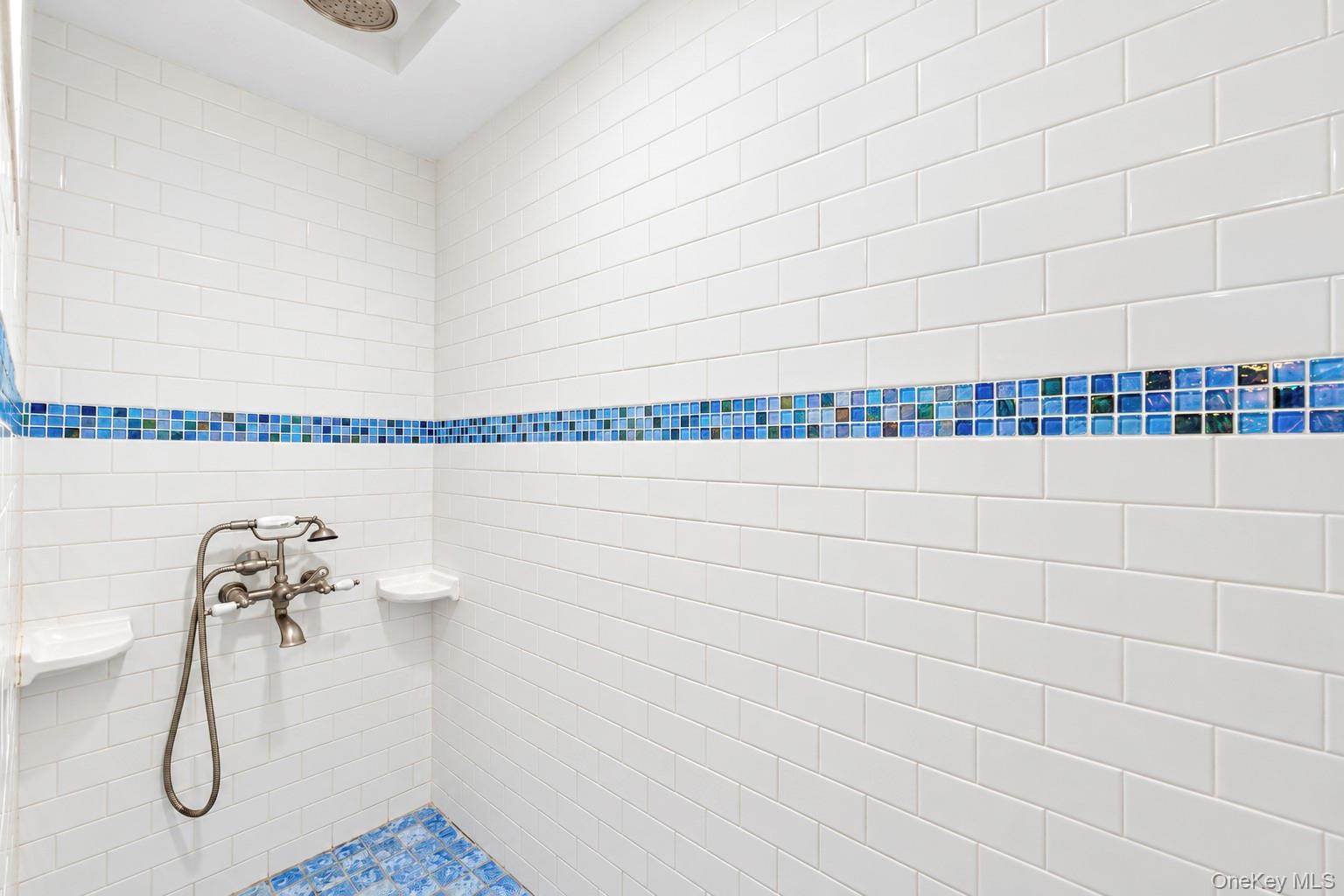 153 Juniper Avenue – For Sale photo 32