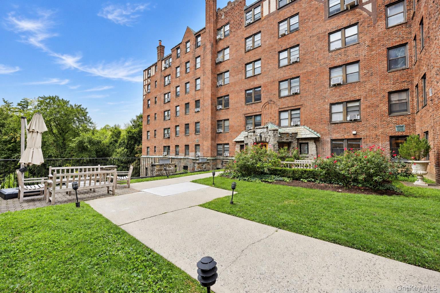 68 E Hartsdale Avenue, Unit 4K photo 17