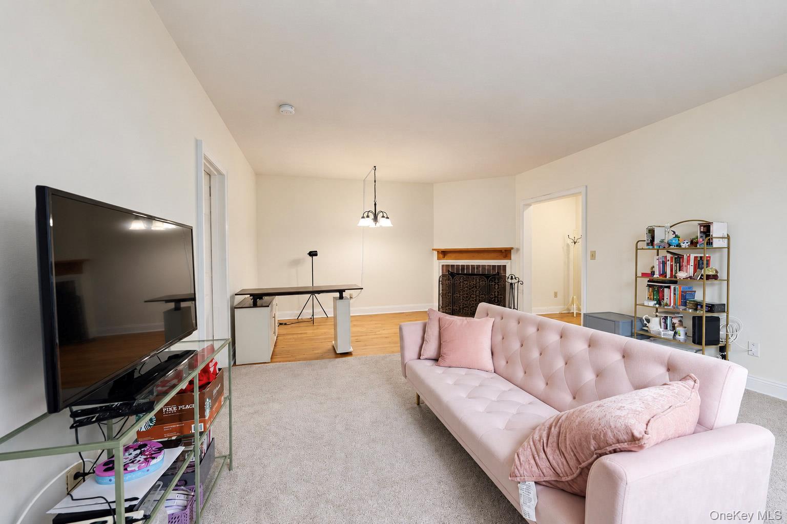 68 E Hartsdale Avenue, Unit 4K photo 5