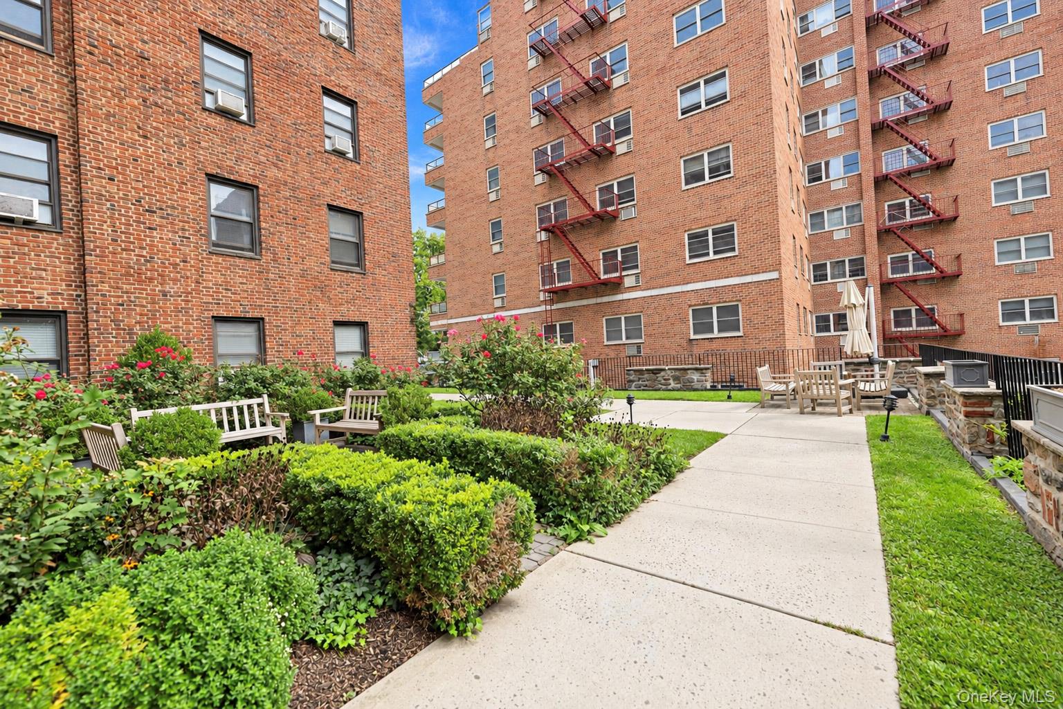 68 E Hartsdale Avenue, Unit 4K photo 16