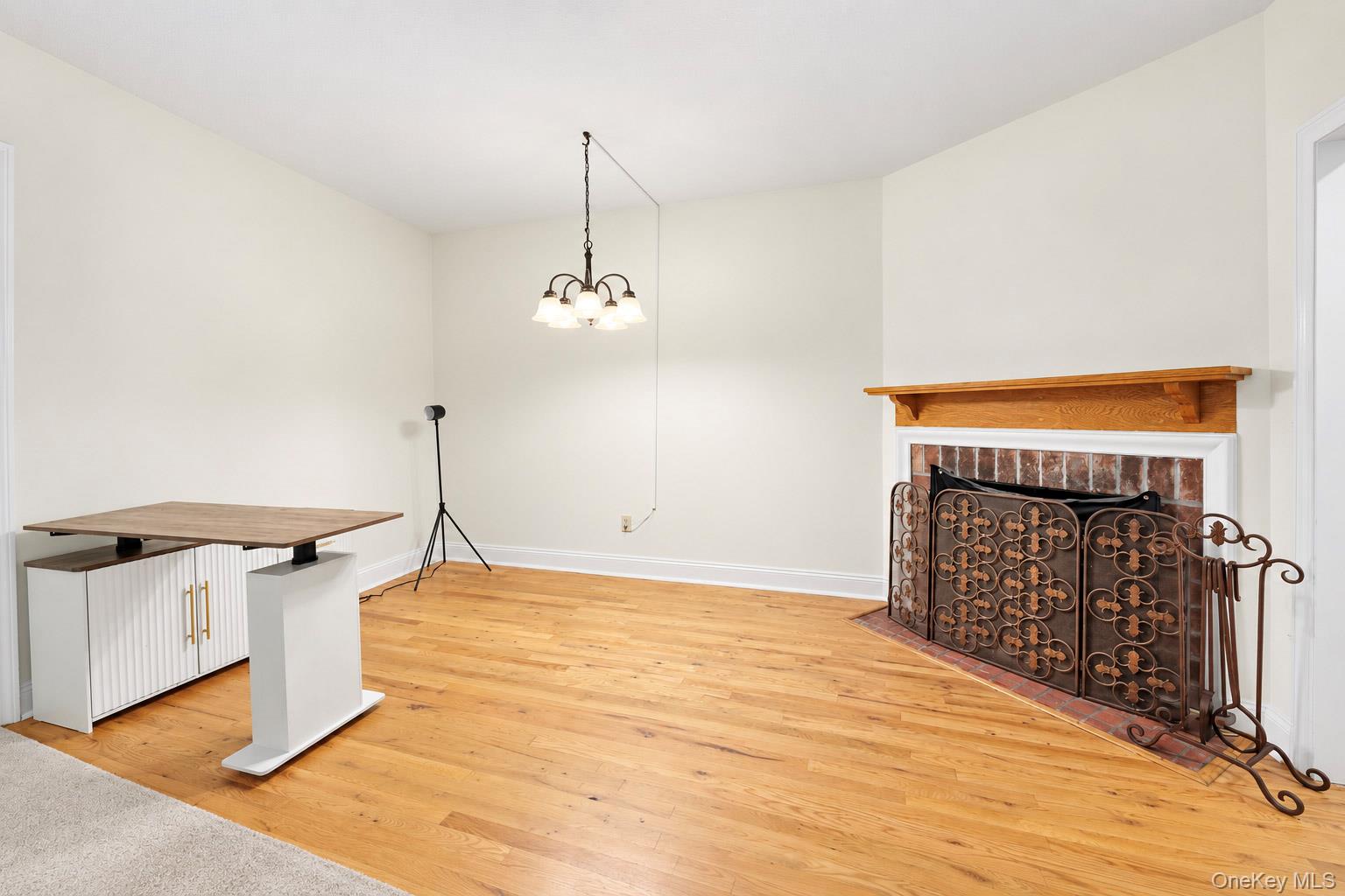 68 E Hartsdale Avenue, Unit 4K photo 9