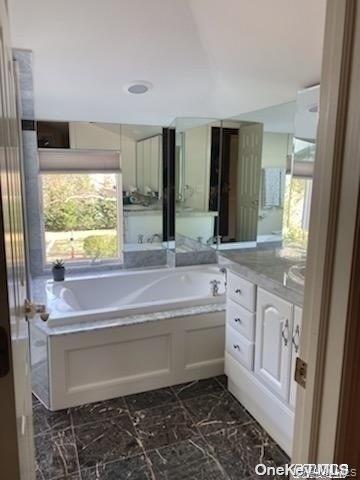 59 Sintsink Drive W, Unit B photo 10