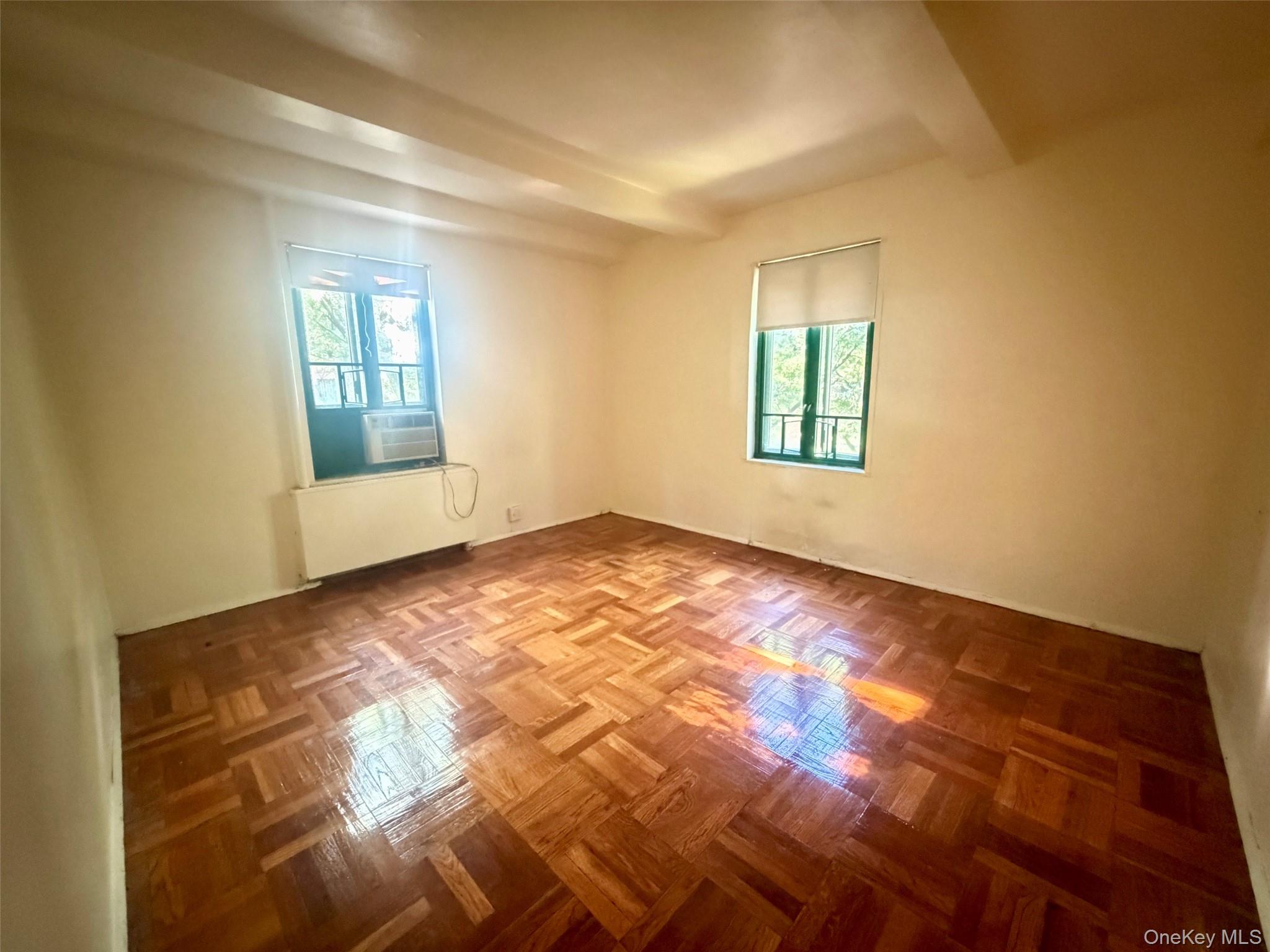 2049 Mcgraw Avenue, Unit 6H photo 11