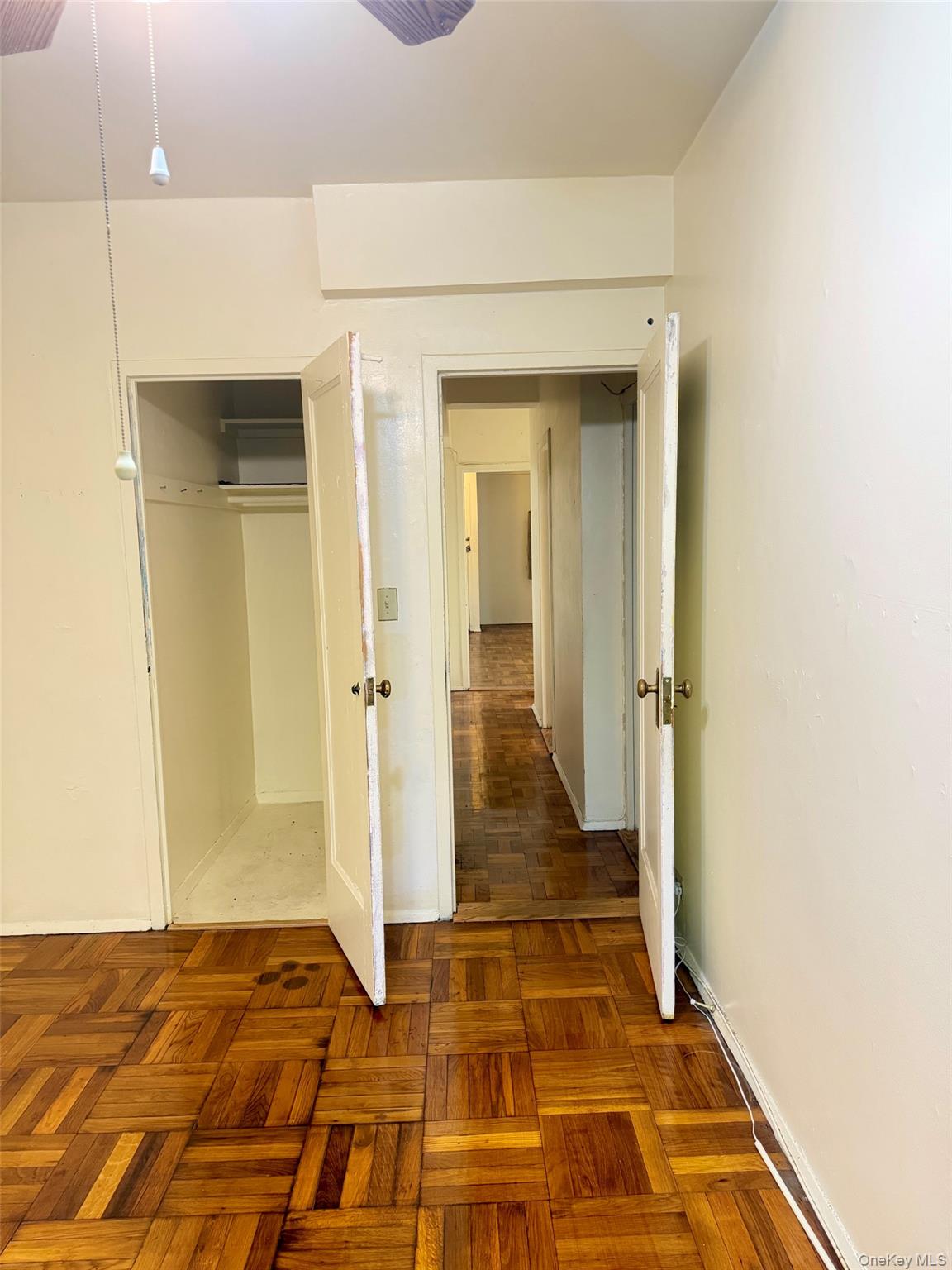 2049 Mcgraw Avenue, Unit 6H photo 13