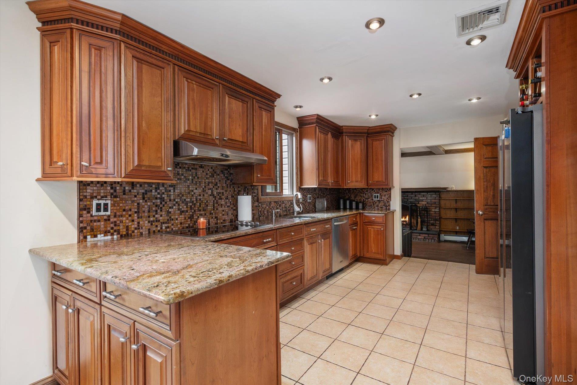 73 Anndom Court – For Sale photo 8