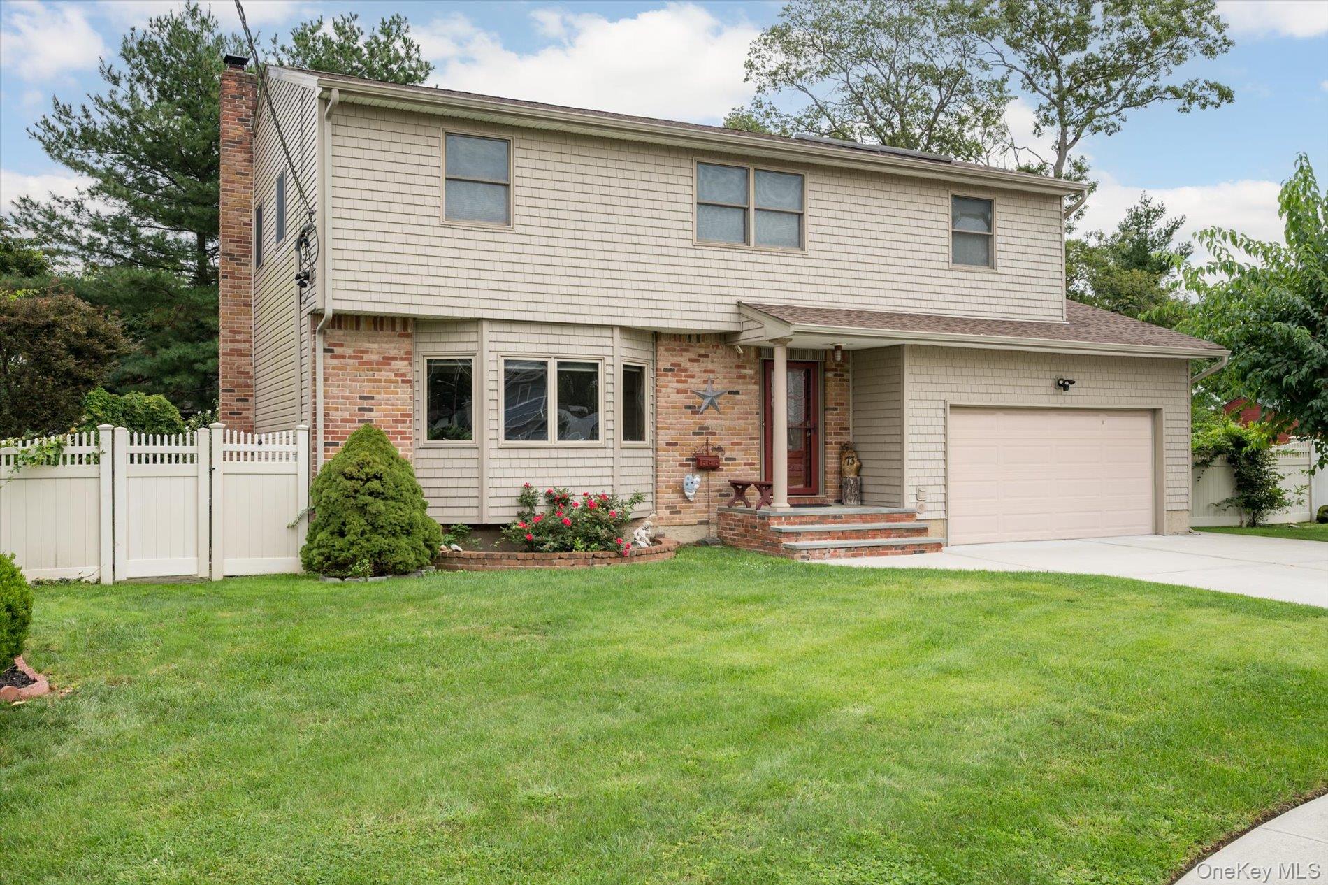 73 Anndom Court – For Sale photo 2
