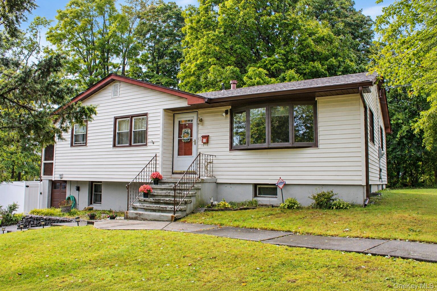 1 Timberly Drive – For Sale photo 4