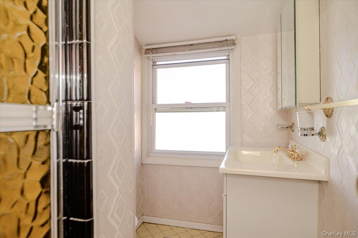 2222 Fenton Avenue – For Sale photo 14