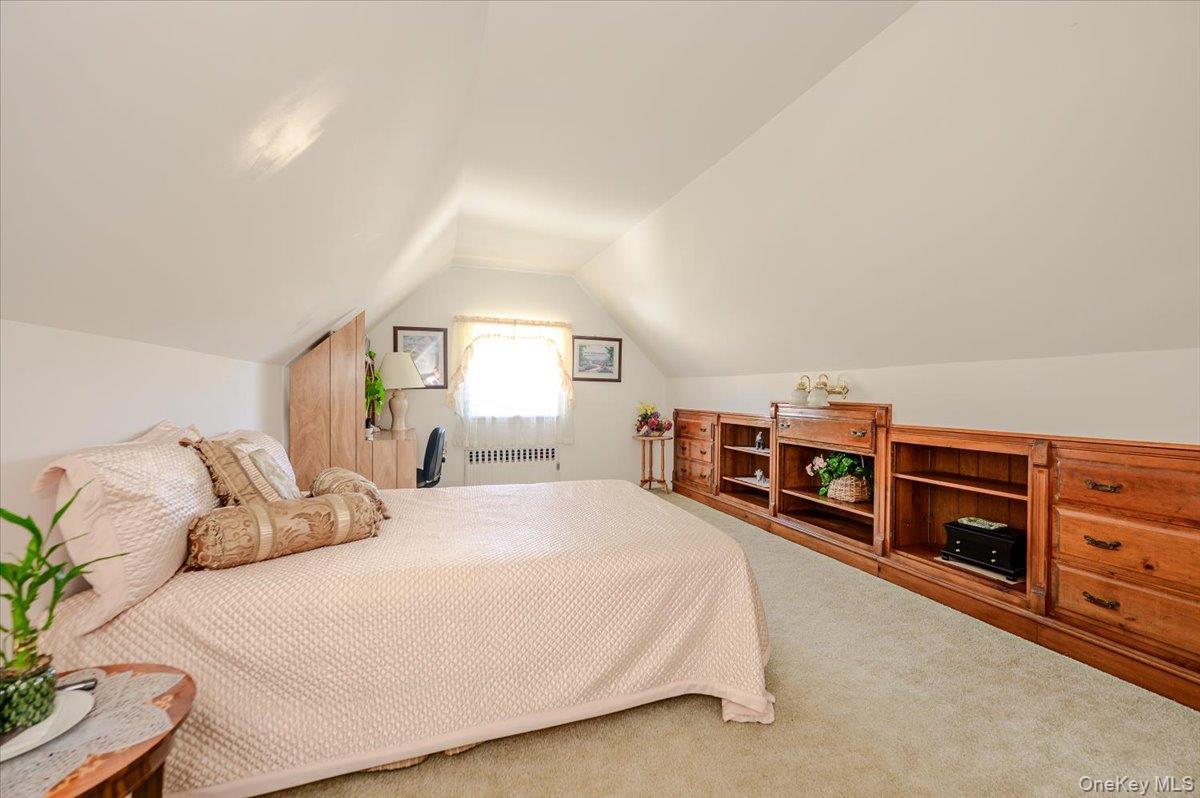 2222 Fenton Avenue – For Sale photo 12