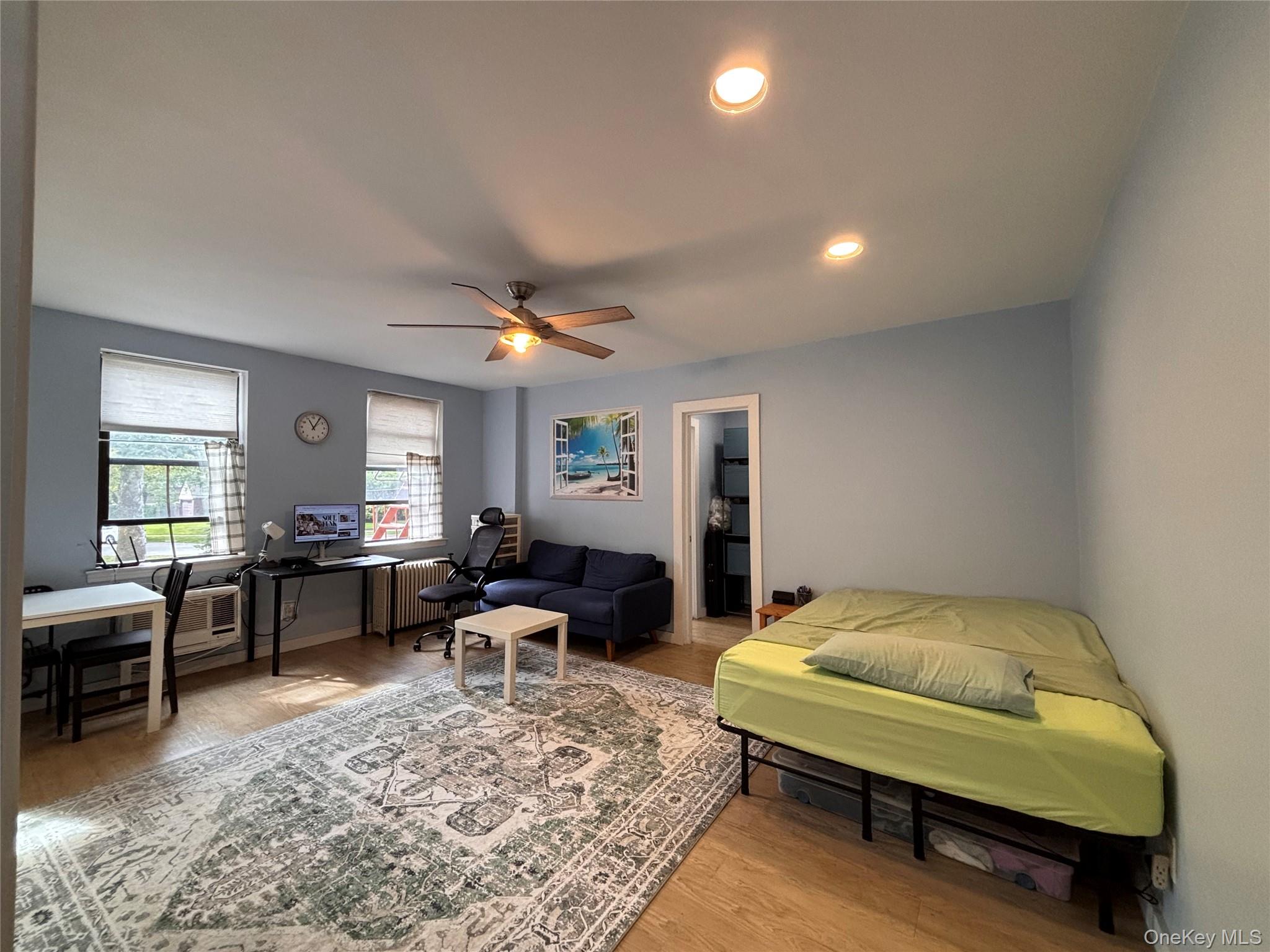 215-37 48th Avenue, Unit 2B photo 4