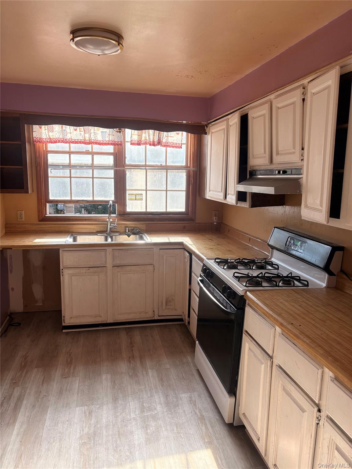 6 View Avenue – For Sale photo 19