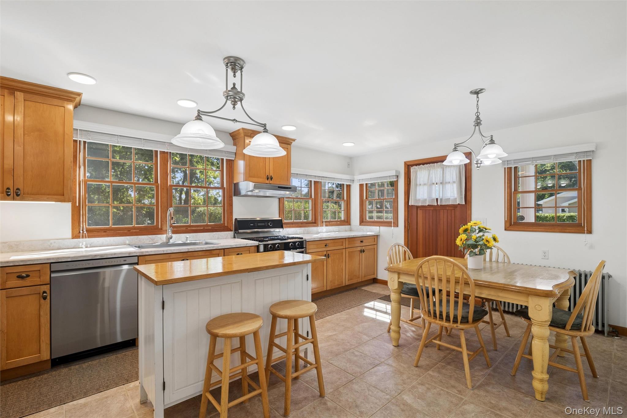75 Champlin Avenue – For Sale photo 12