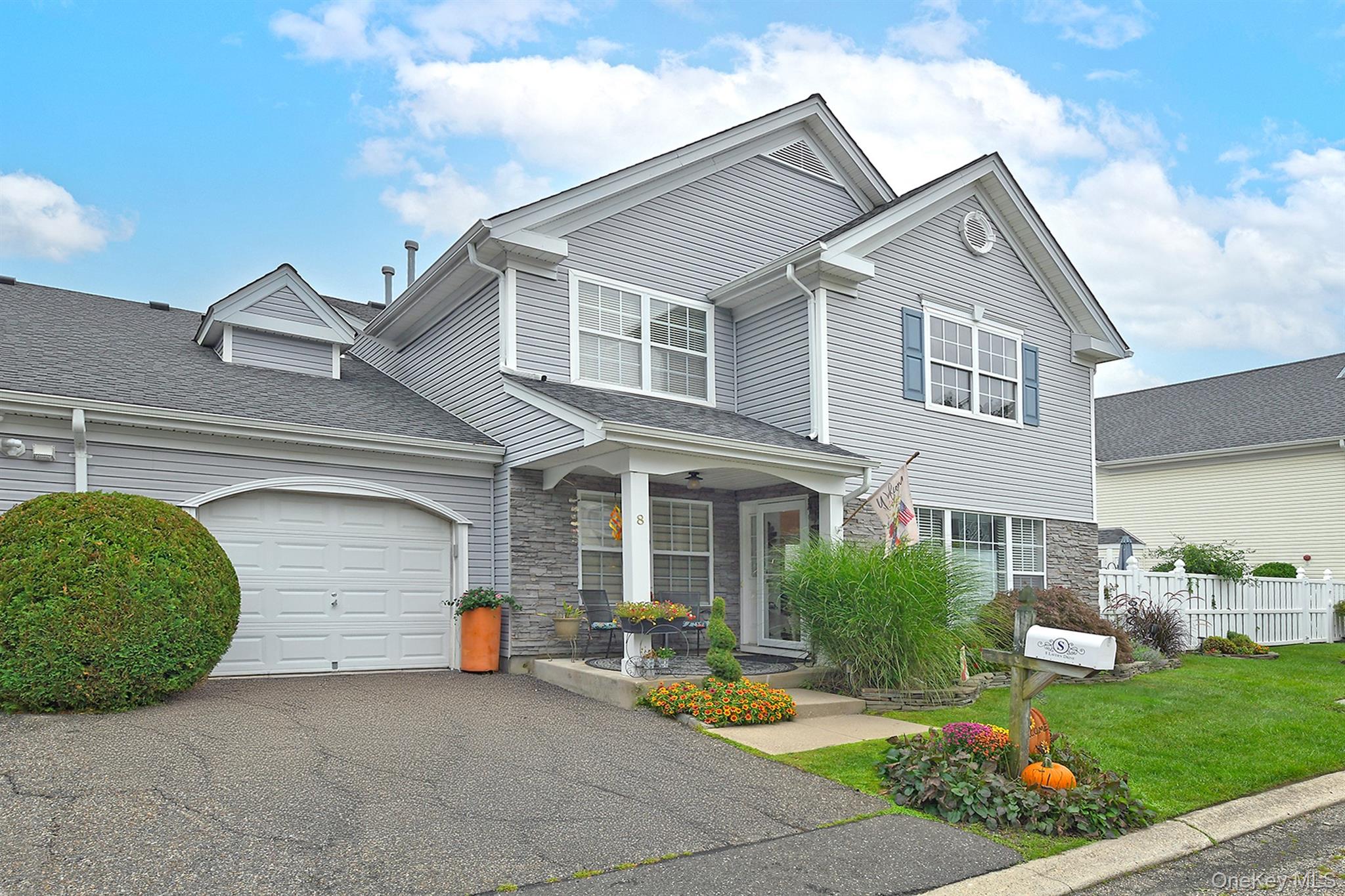 8 Lavern Drive – For Sale photo 3