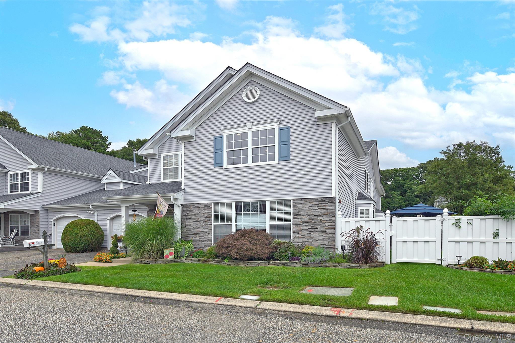 8 Lavern Drive – For Sale photo 4