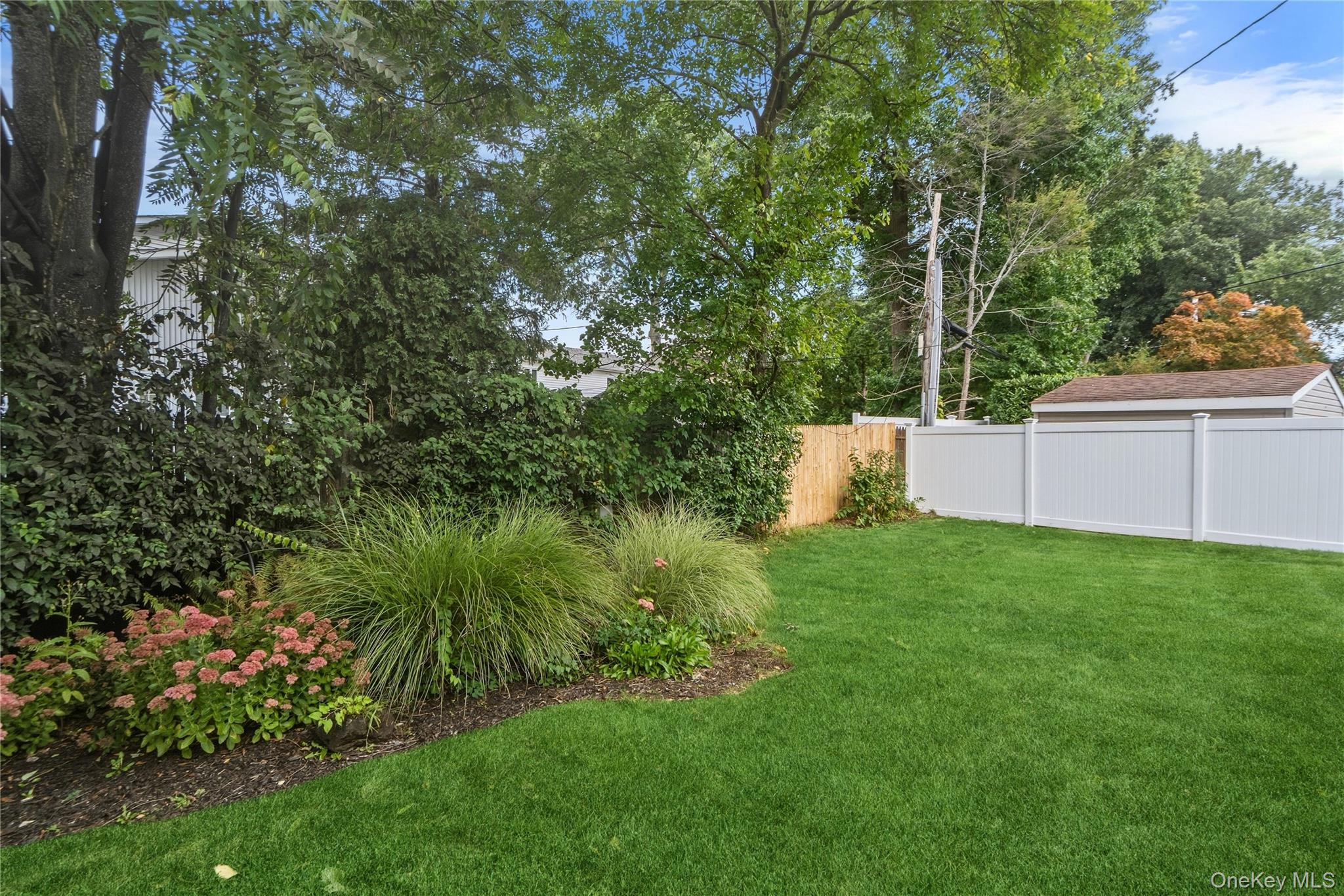15 Elmwood Lane – For Sale photo 30