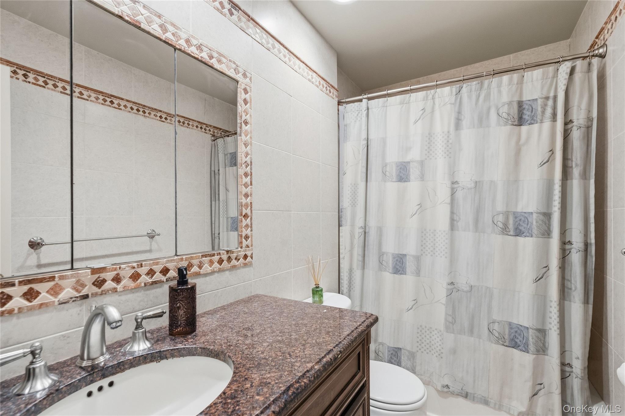 15 Elmwood Lane – For Sale photo 22
