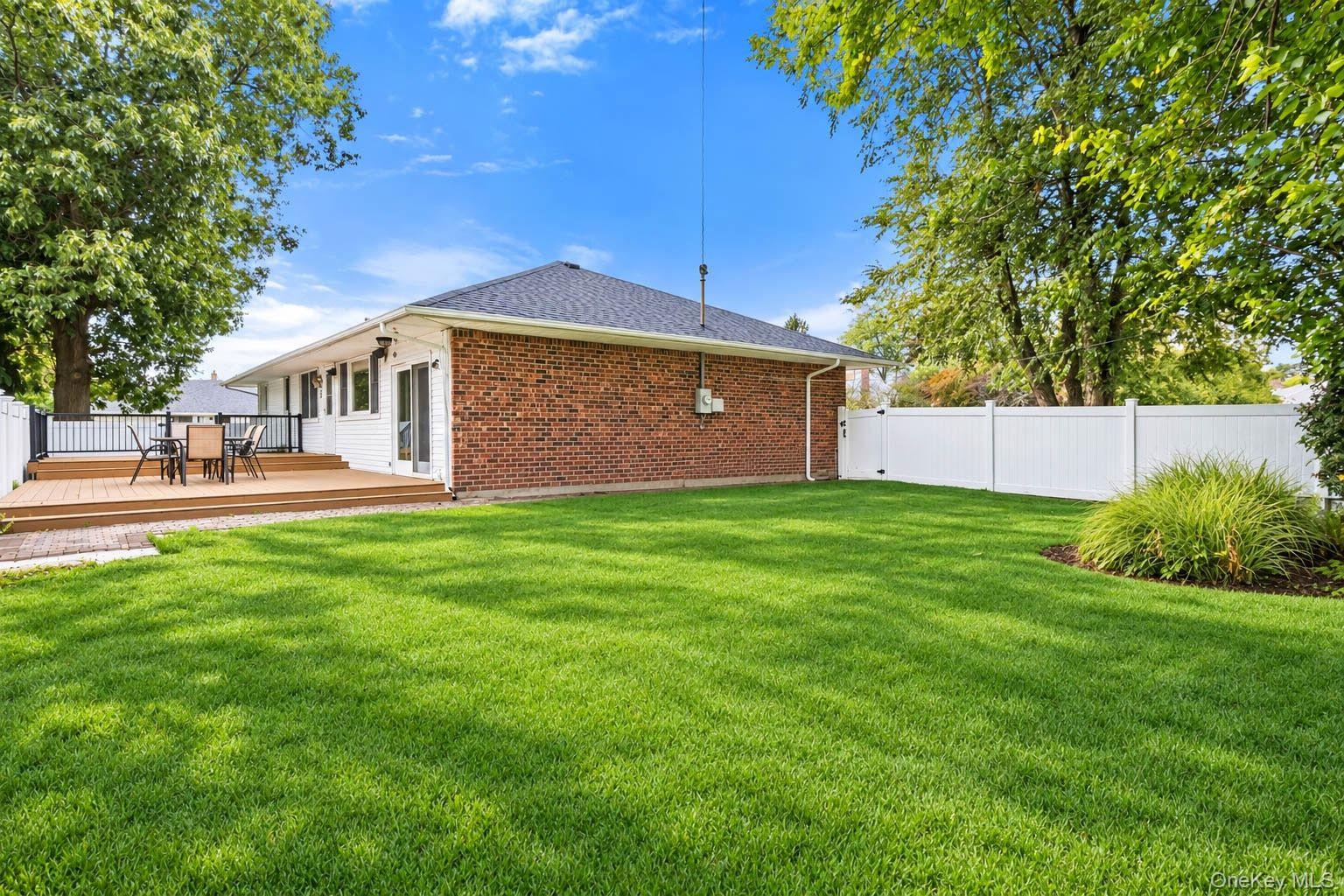 15 Elmwood Lane – For Sale photo 31