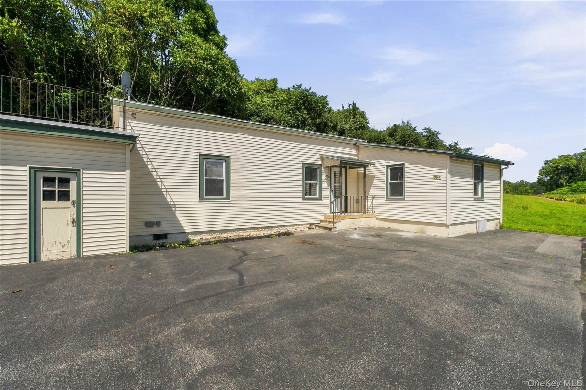 36 Old Indian Road, Unit 1 photo 2