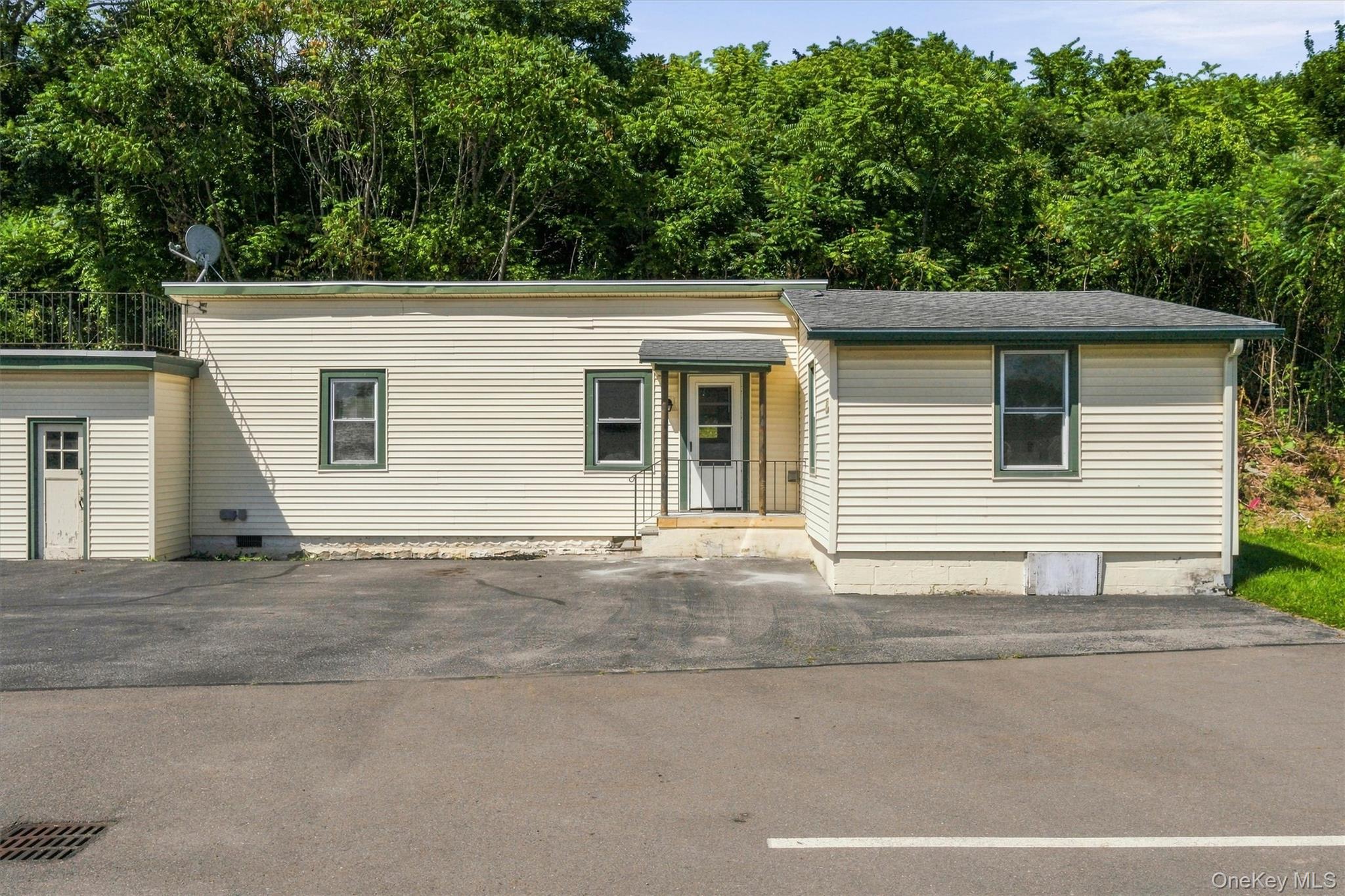 36 Old Indian Road, Unit 1