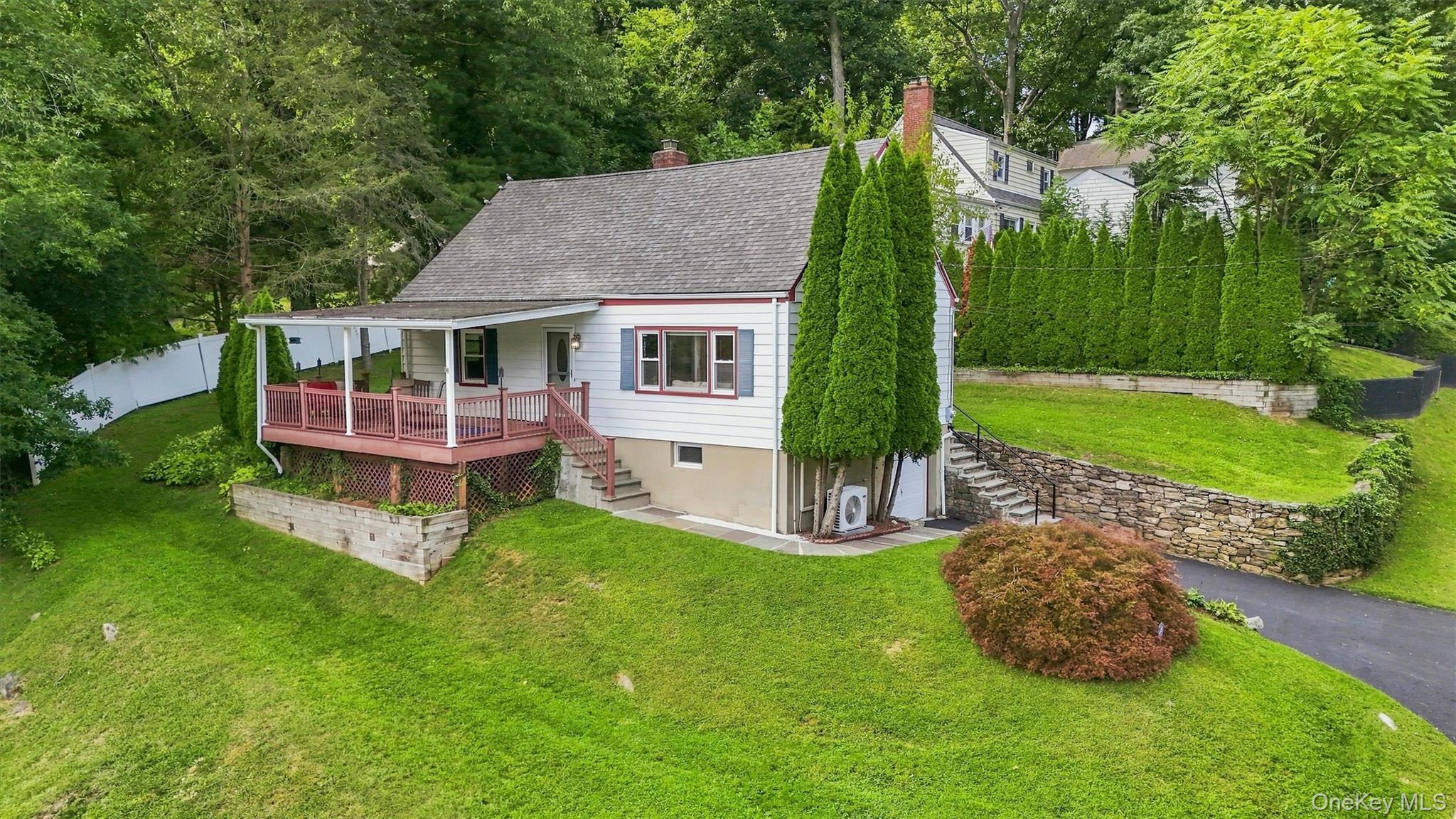202 Harvard Drive – For Sale photo 2