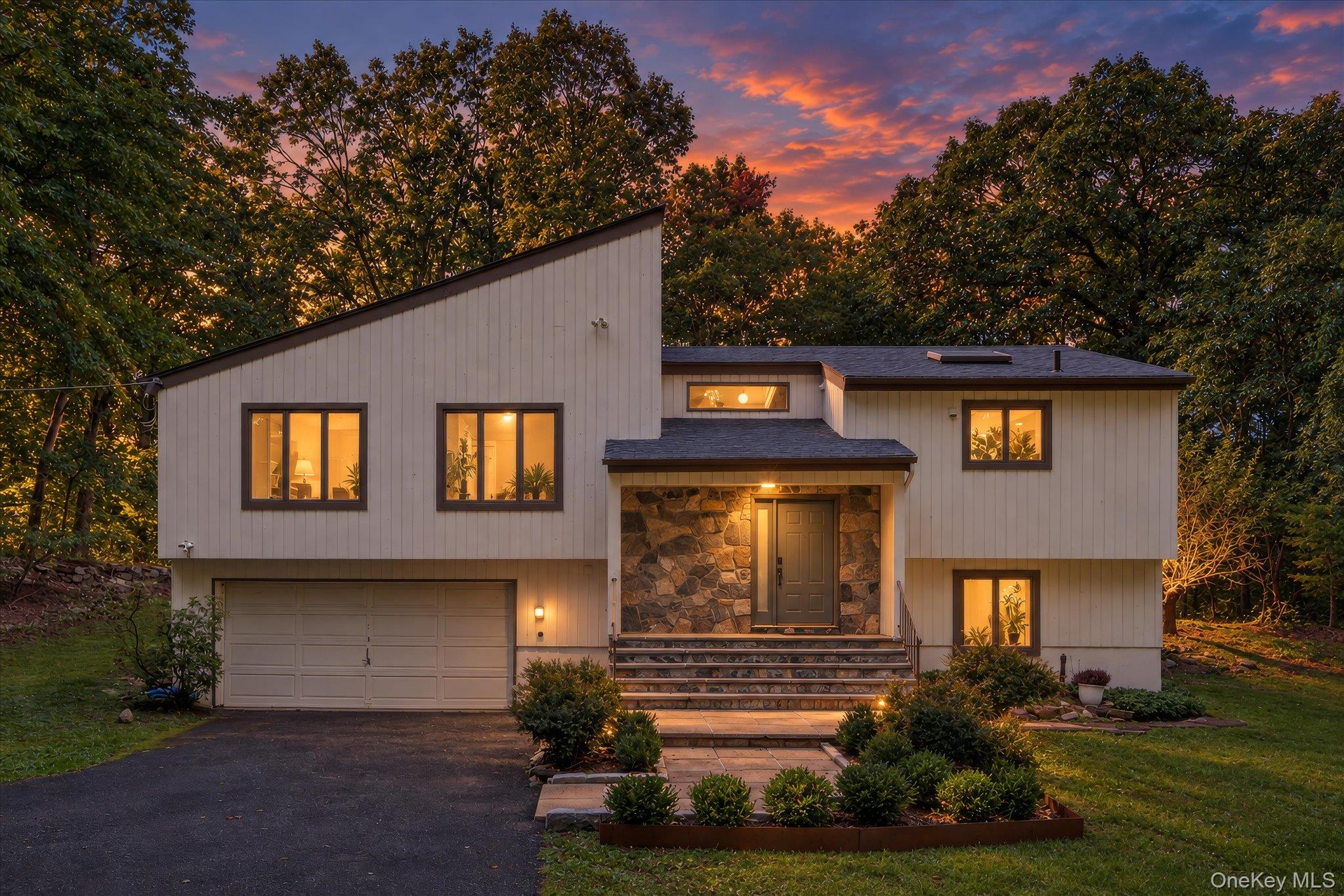 103 Old Highland Turnpike – For Sale