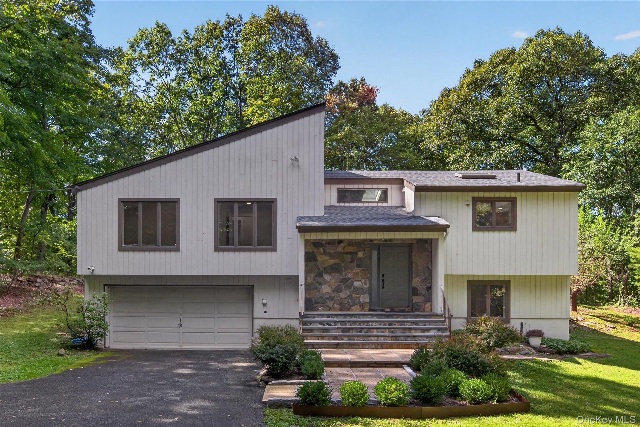 103 Old Highland Turnpike – For Sale photo 2