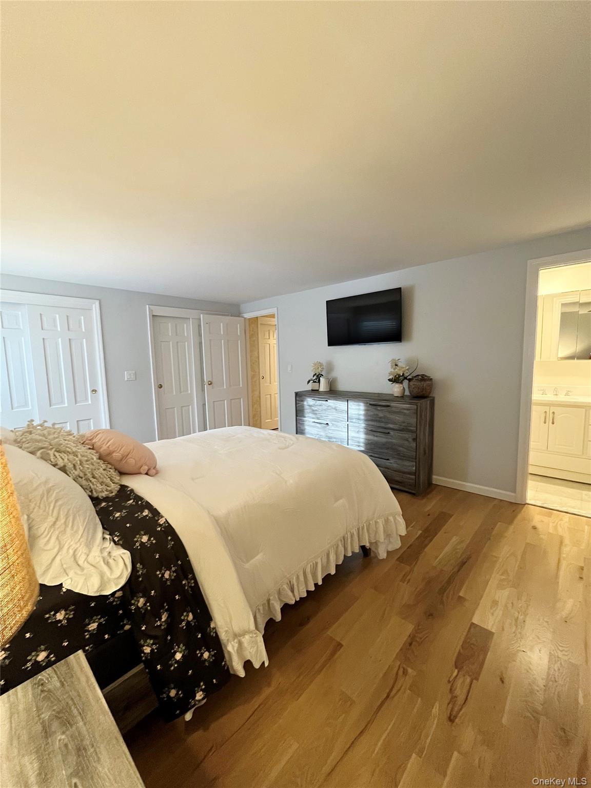 25 Squires Avenue – For Rent photo 13