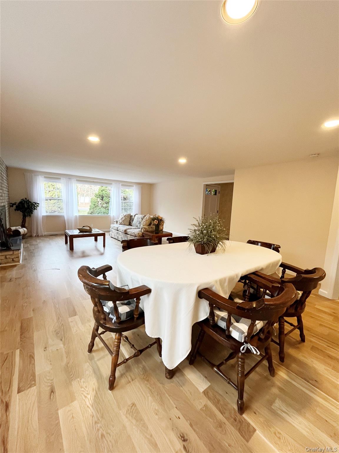 25 Squires Avenue – For Rent photo 7
