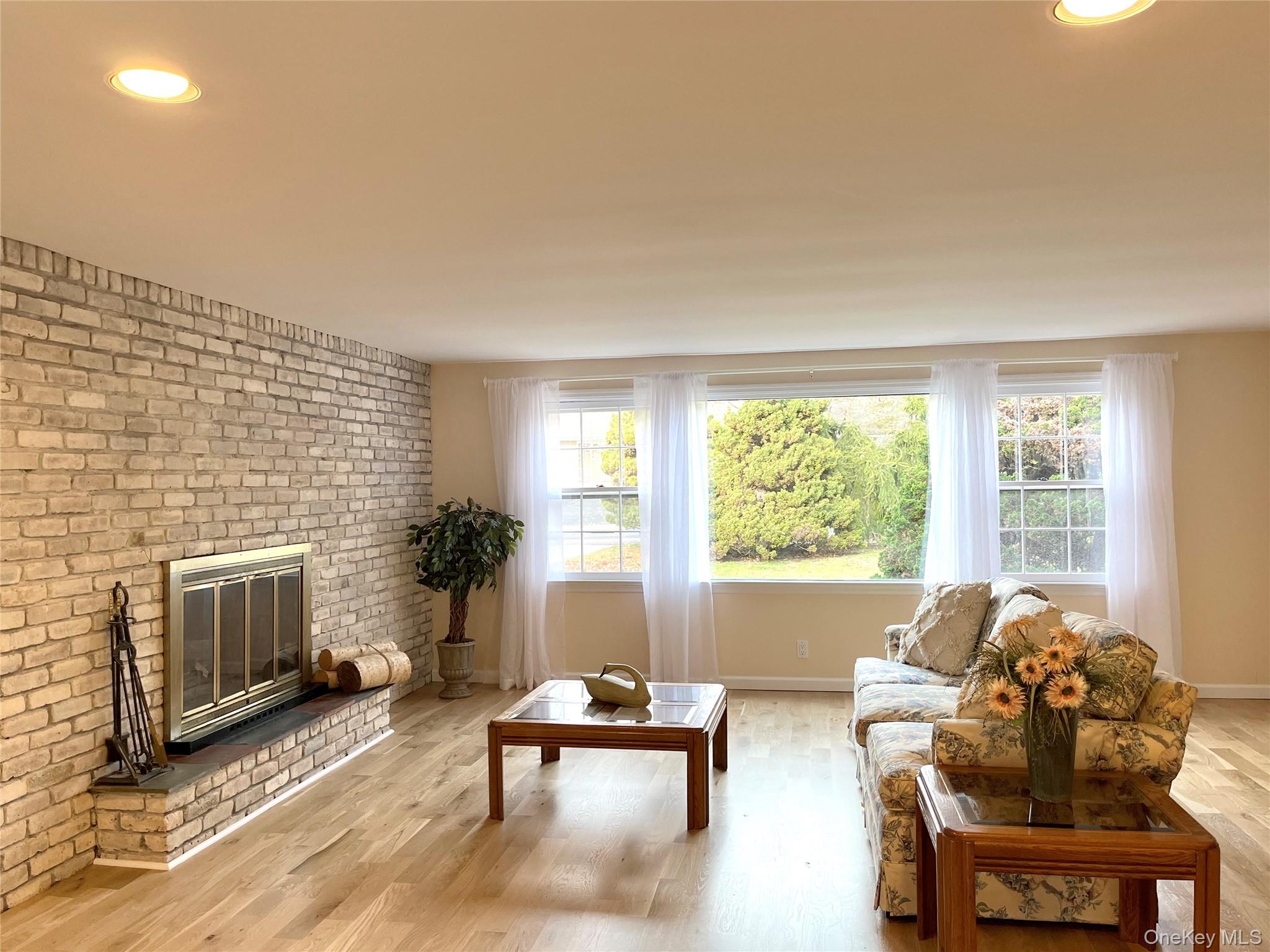 25 Squires Avenue – For Rent photo 9