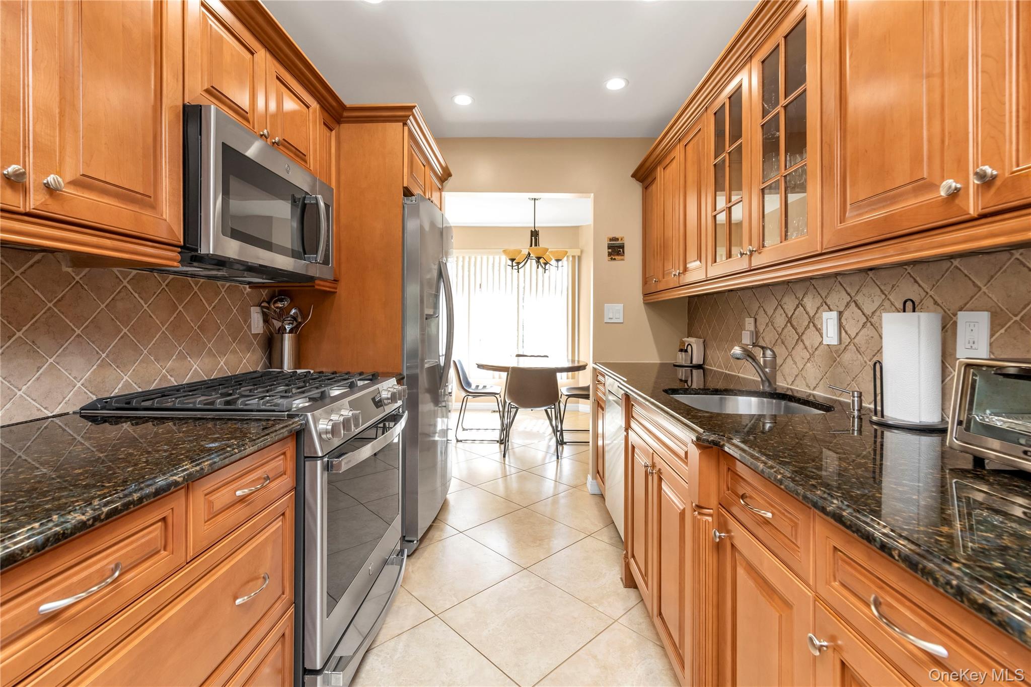 2189 Jerusalem Avenue – For Sale photo 8