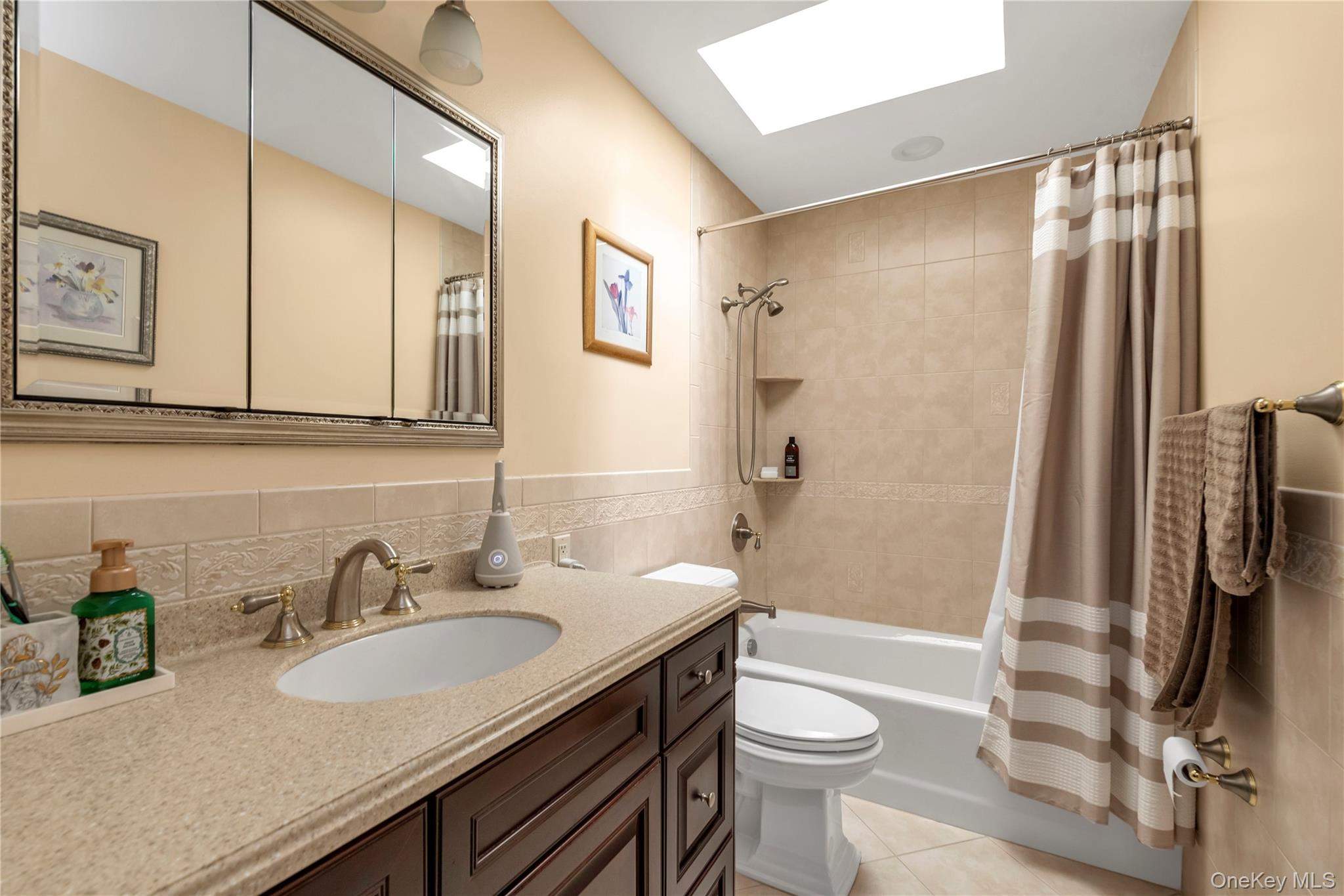 2189 Jerusalem Avenue – For Sale photo 15