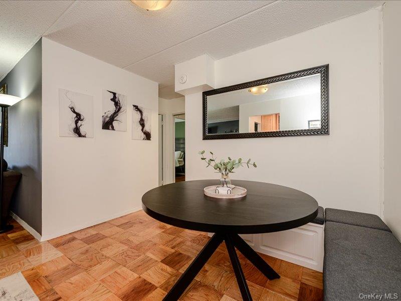687 Bronx River Road, Unit 1D photo 8