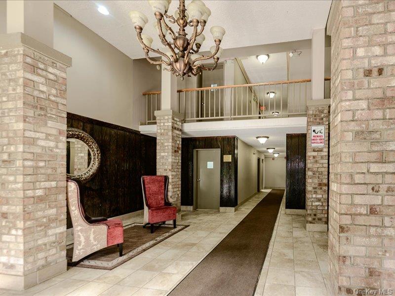 687 Bronx River Road, Unit 1D