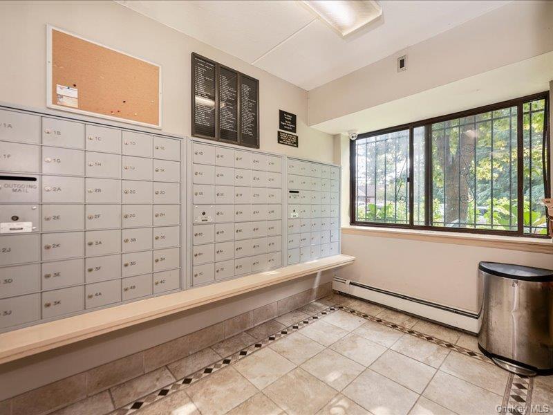 687 Bronx River Road, Unit 1D photo 2