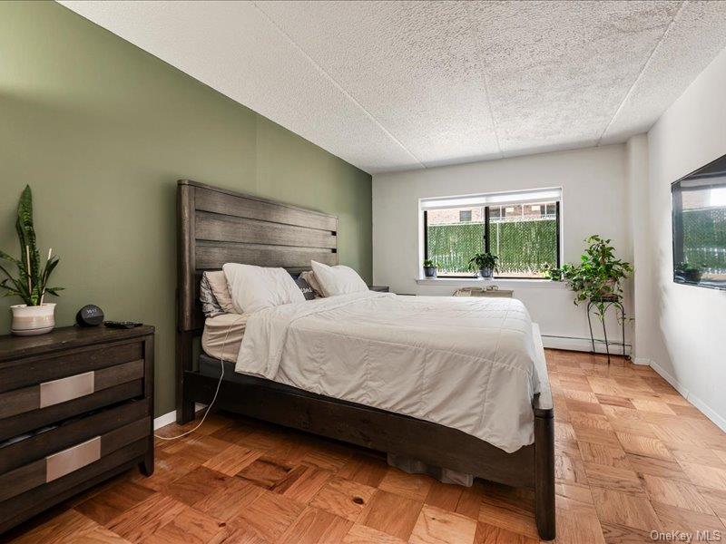 687 Bronx River Road, Unit 1D photo 9