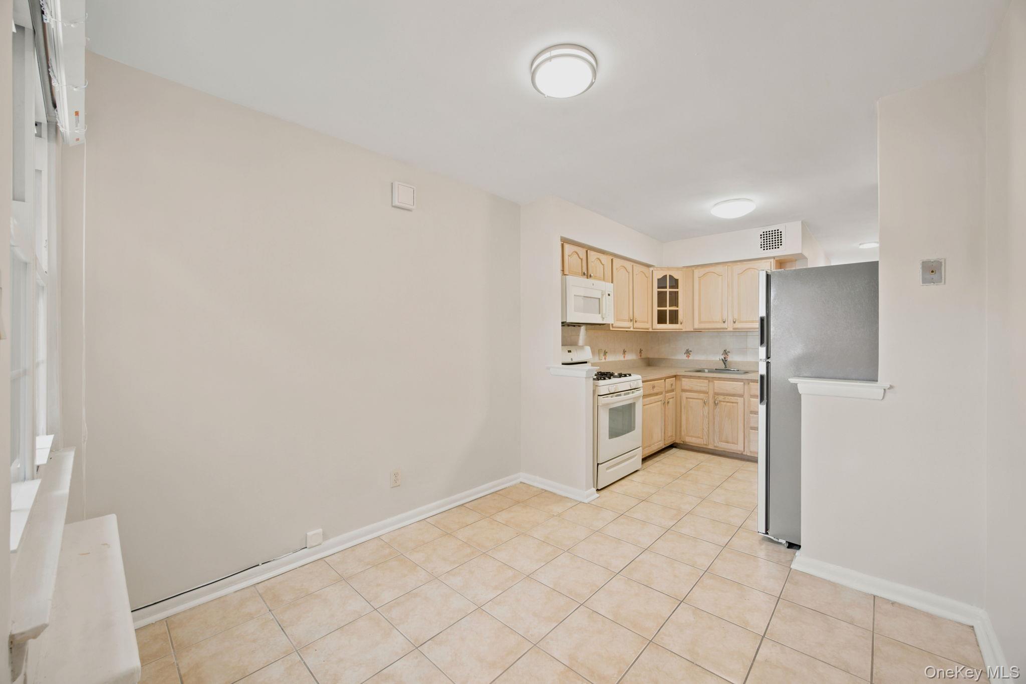 10120 Flatlands Avenue – For Sale photo 13