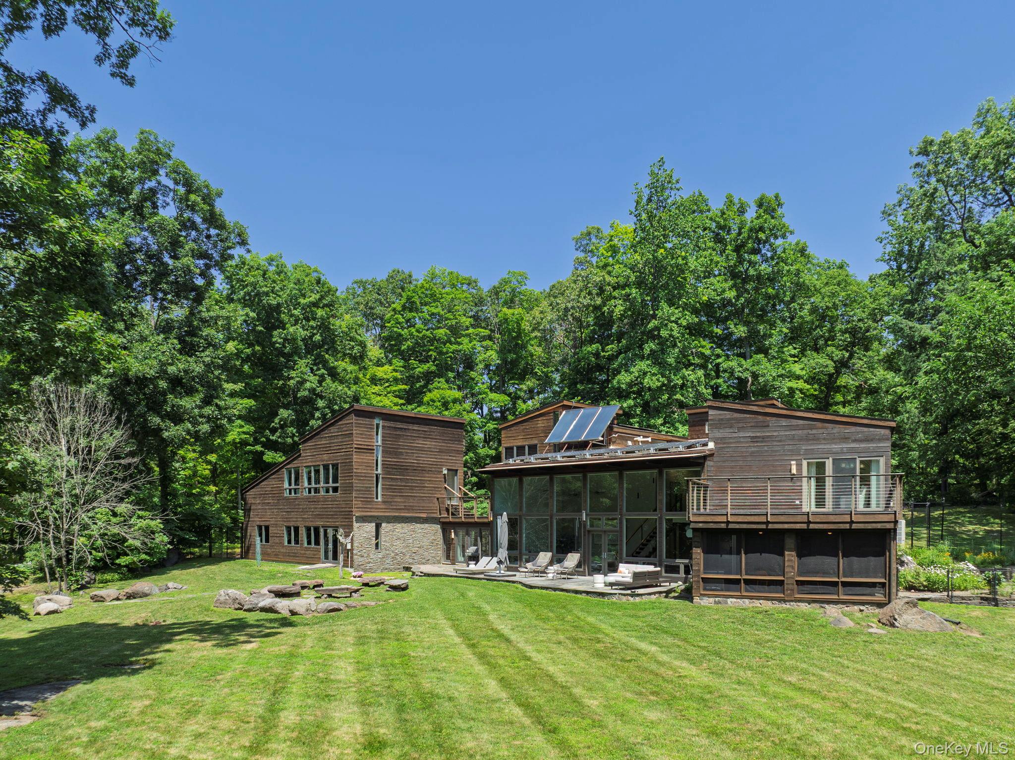 32 Wood Dale Avenue – For Sale photo 38